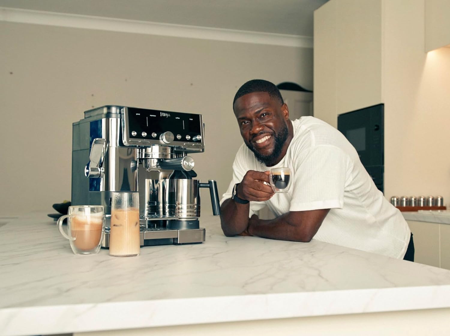 Ninja Luxe Café 3-in-1 Espresso, Drip Coffee and Cold Brew Machine | Intergrated Coffee Grinder, Milk Frother, Assisted Tamper & Built-In Espresso Accessory Storage | Stainless Steel | ES601 - Image 2