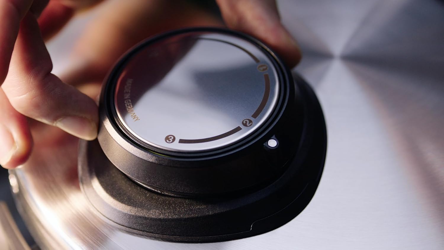 Fissler Vitavit Premium Pressure Cooker with Steamer Insert, 2.6 Quart - Image 2