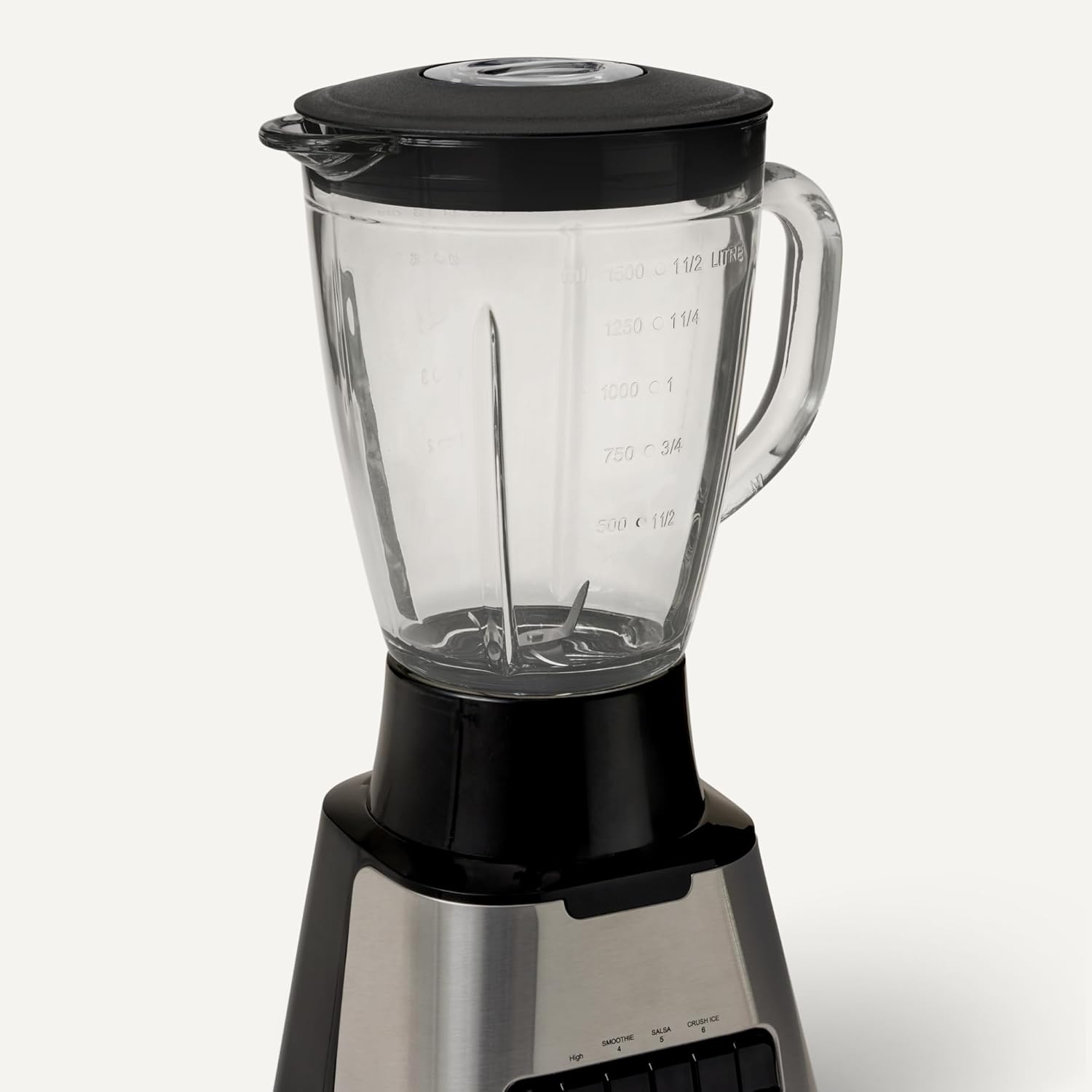 Amazon Basics Powerful 700W Countertop Blender with 6-Cup (50 Fl. Oz) Glass Jar, 6 Pre-Programmed Functions, Ice Crush, Stainless Steel Blades, Black & Silver - Image 3