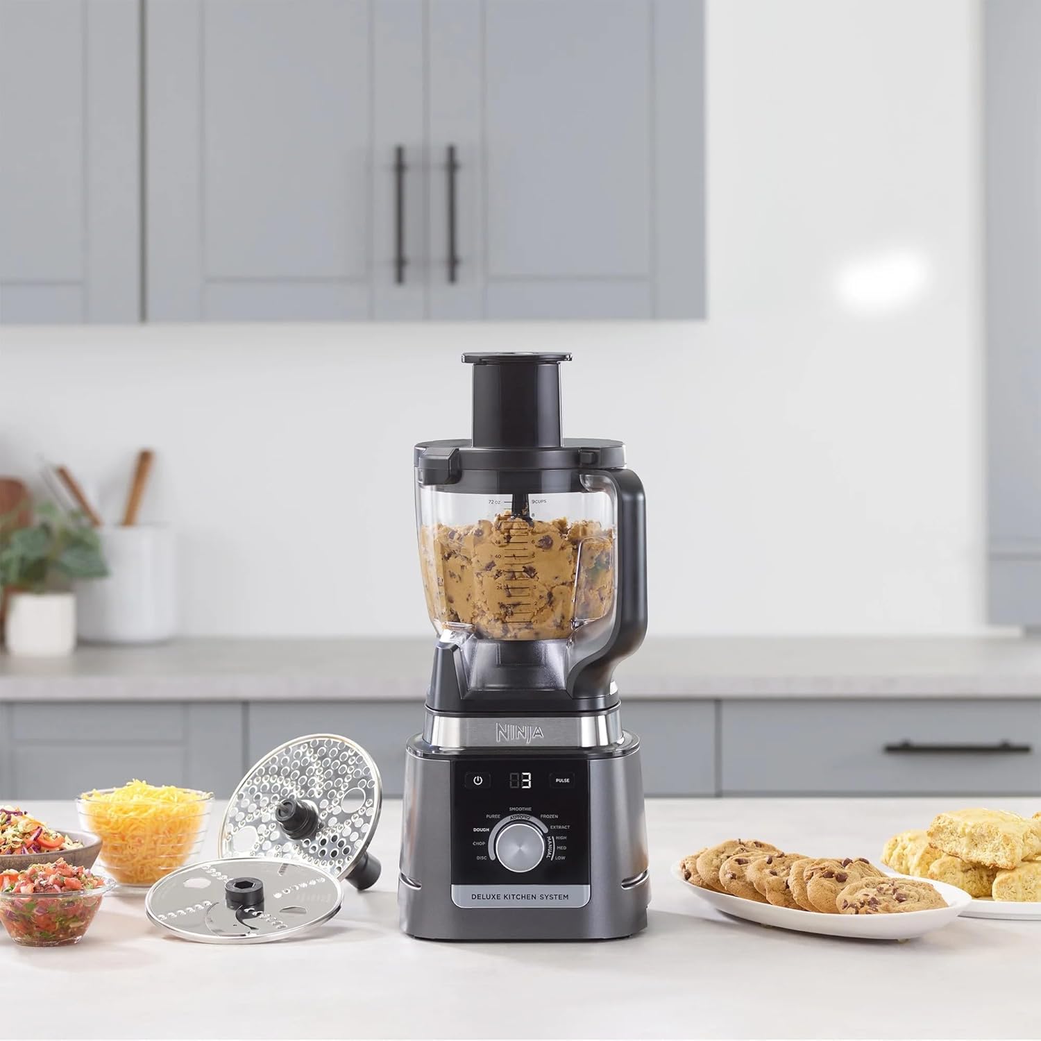 Ninja (Refurbished) CO905KS Deluxe Kitchen System, 1600 WP Auto-IQ Base, 88-oz. Picther, 9-cup Deluxe Food Processor, (2) 24-oz. Single-Serve Cups (Renewed) - Image 4